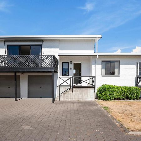 Lake Vista At Two Mile Bay- Taupo Central Home Zewnętrze zdjęcie