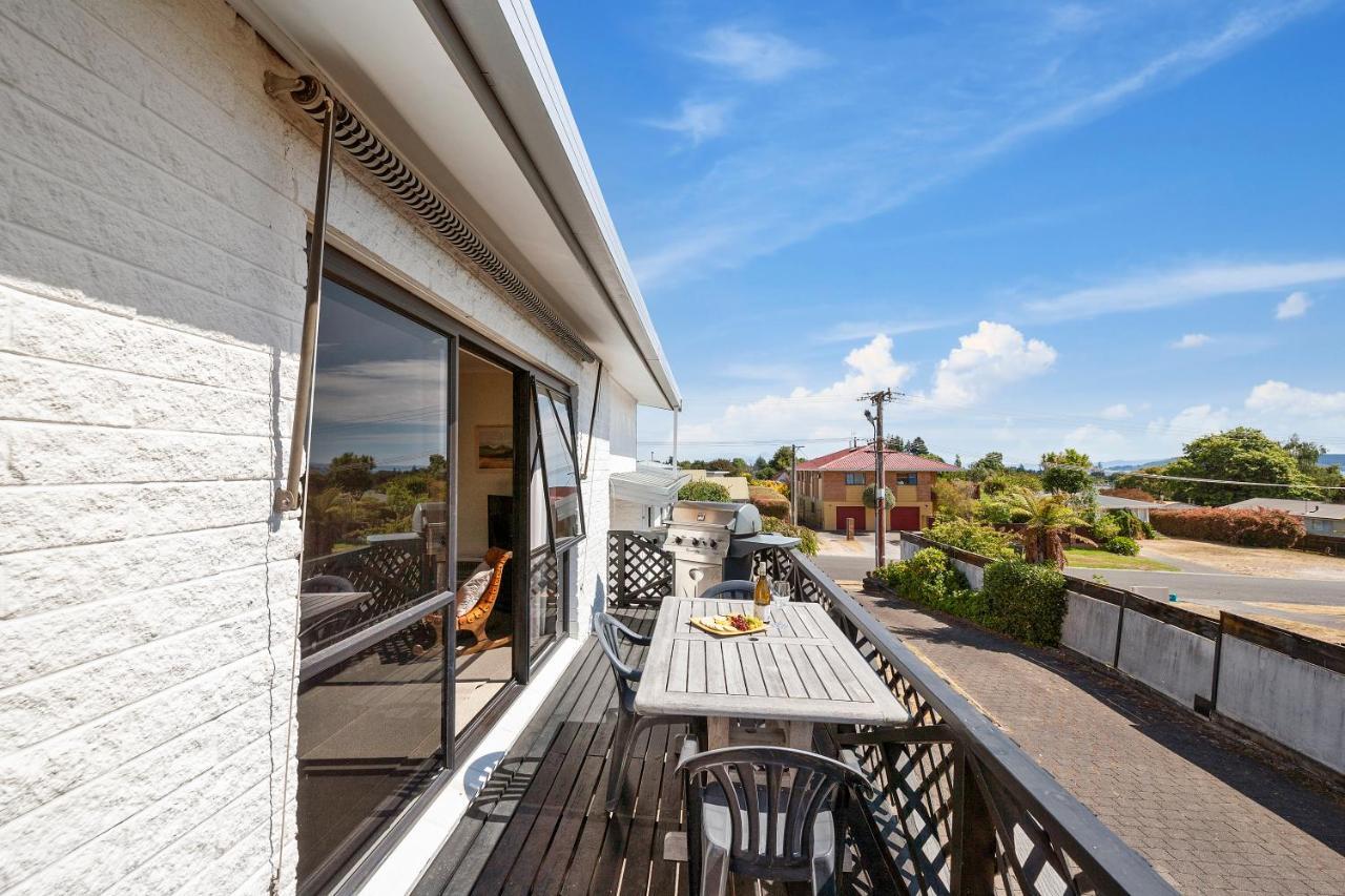 Lake Vista At Two Mile Bay- Taupo Central Home Zewnętrze zdjęcie